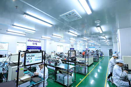 Professional Cleanroom Facilities for High-End Product Manufacturing