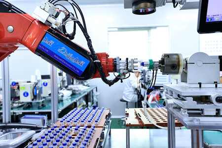 Robotic Arms Implementing Secure Handling for Sensitive Components